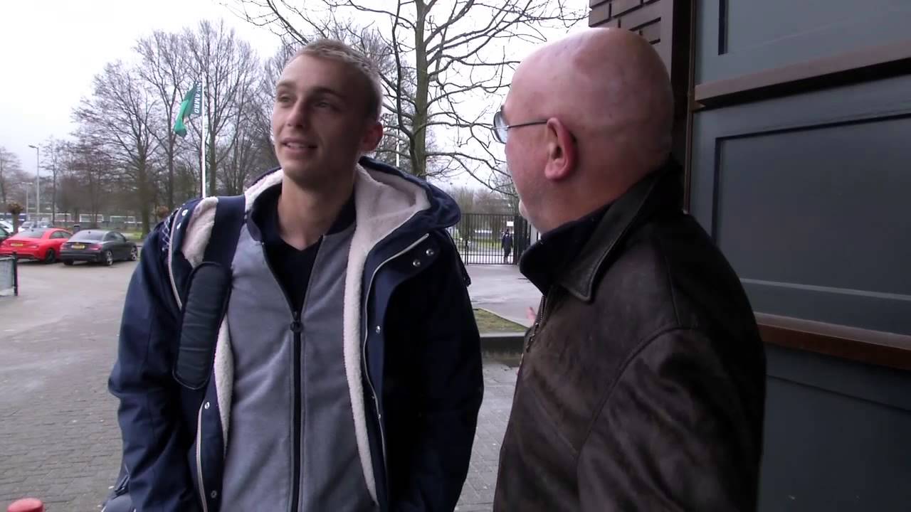 Cillessen gaat een keer een penalty stoppen...