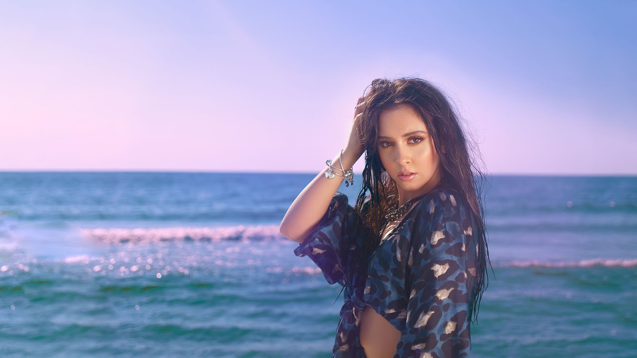 BiBi - Povesti pe pielea ta (Official Video)