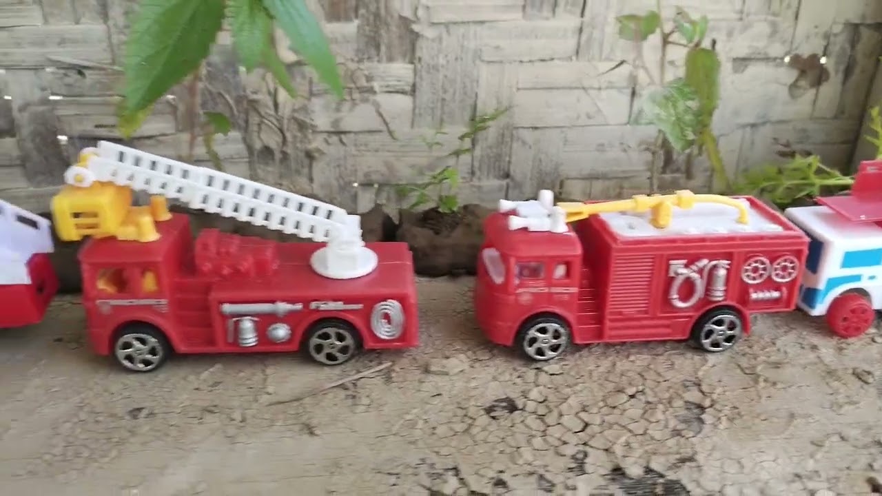 Teruslah maju. Mobil truk.mobil polisi.mobil balap dan banyak mobil lain nya#video