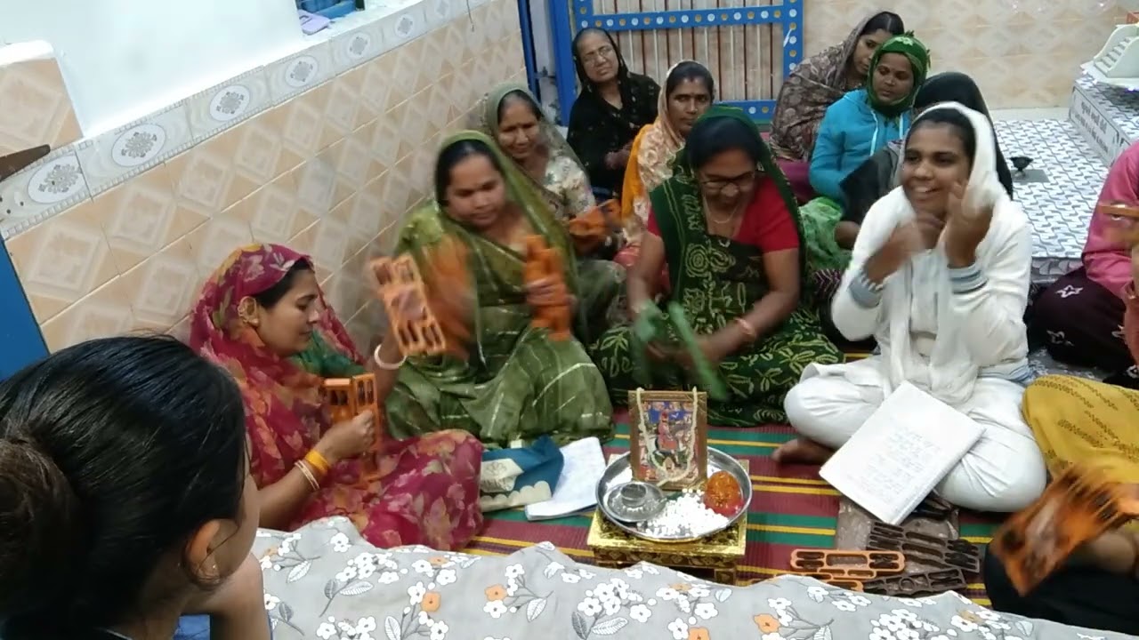 મોરલી કોને વગાડી (સ્વર - નીમુ બેન ચાવડા)