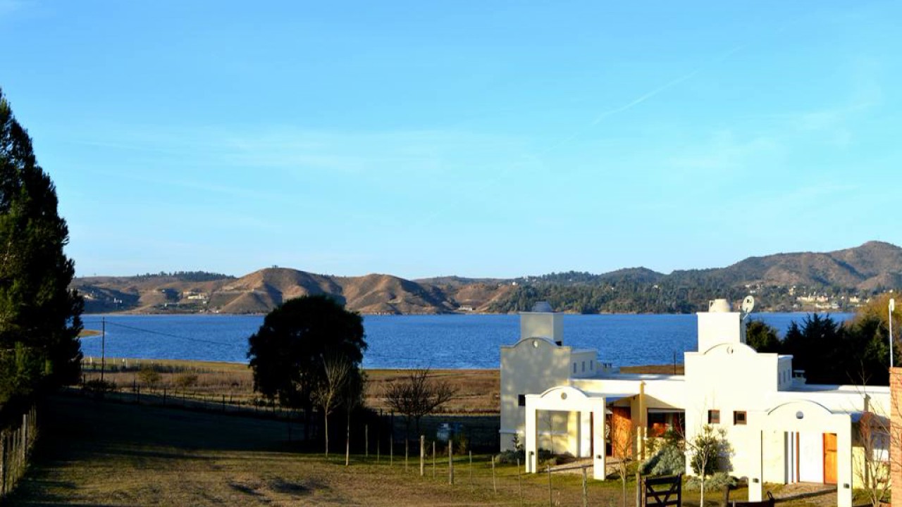 Lago Manso Costa - Potrero de Garay - Argentina