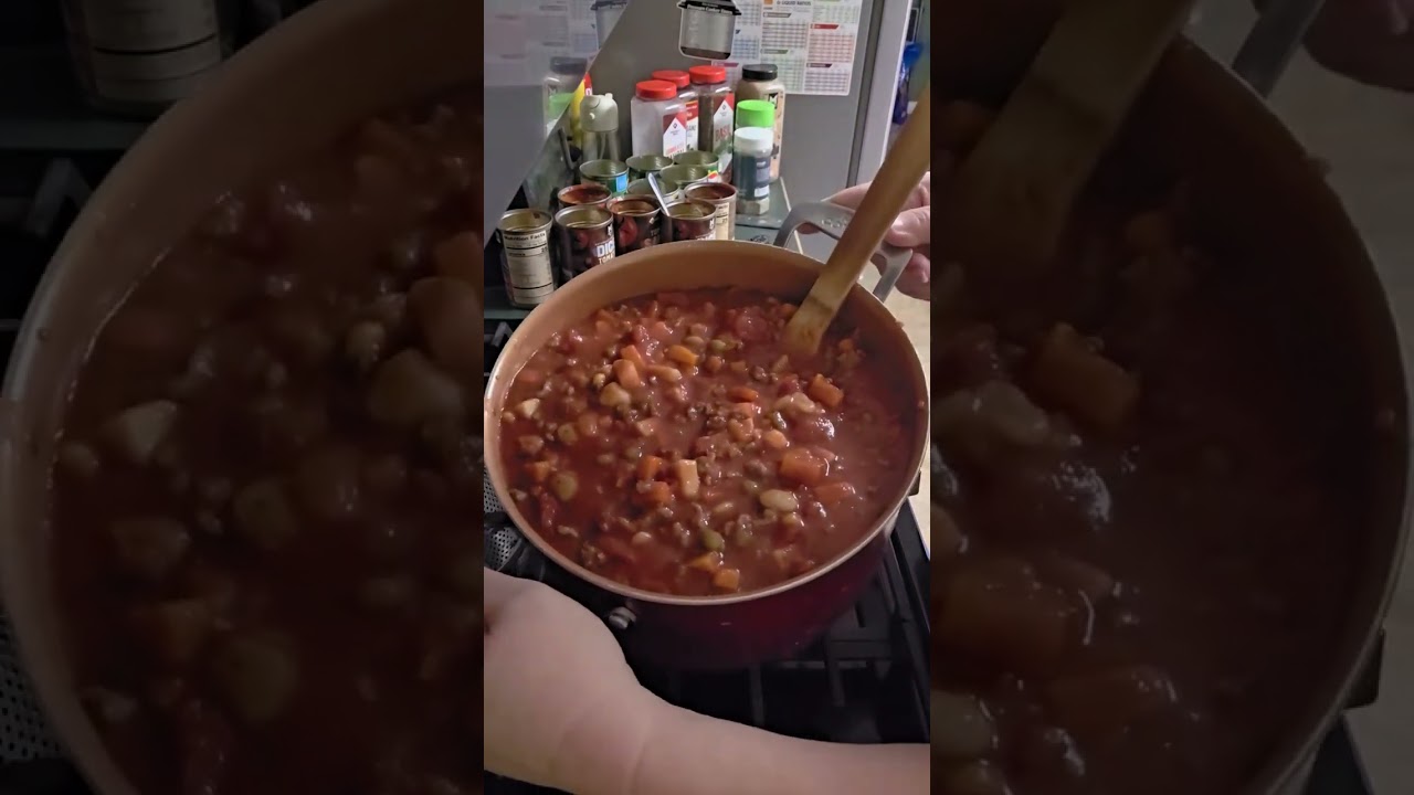 Tomato vegetable beef soup pt2. #fypシ #cookwithme #food #budgetcooking #recipe #fortheloveoffood 