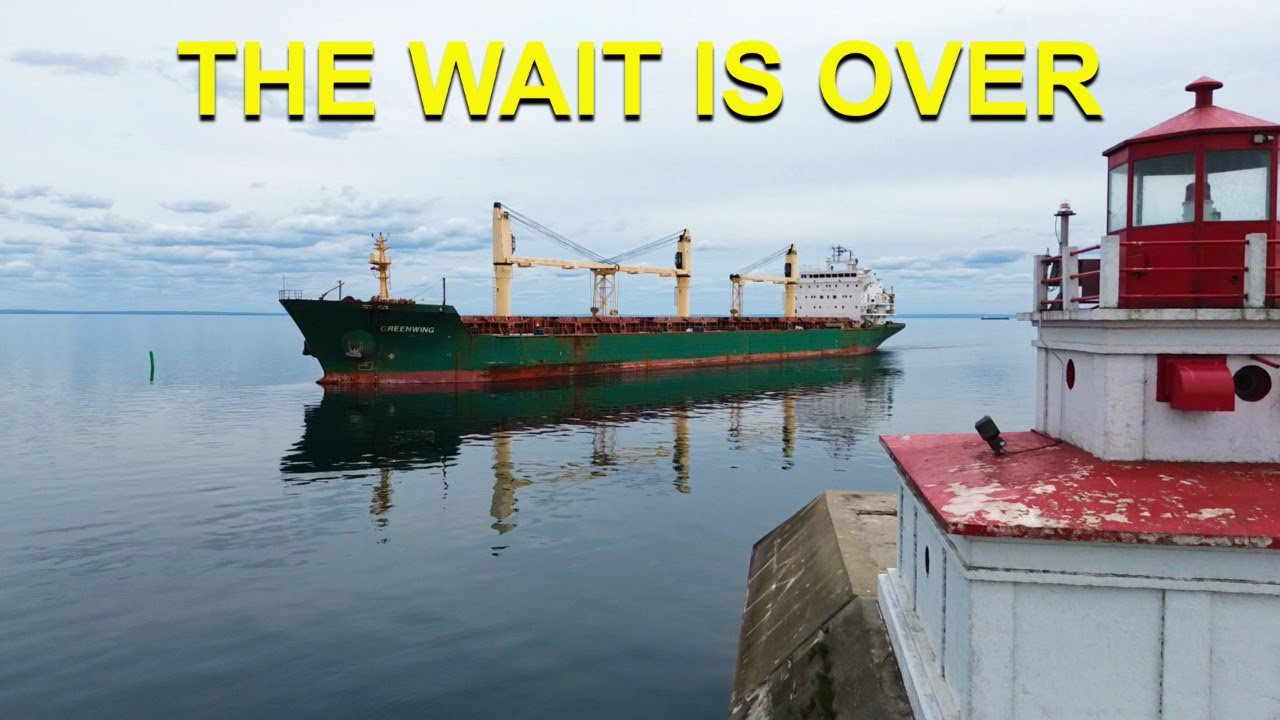 Drifting on the Lake: MV Greenwing’s Hour Before Port Colborne