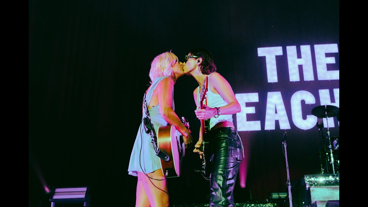 The Beaches - Blame Brett (Live at Budweiser Stage)