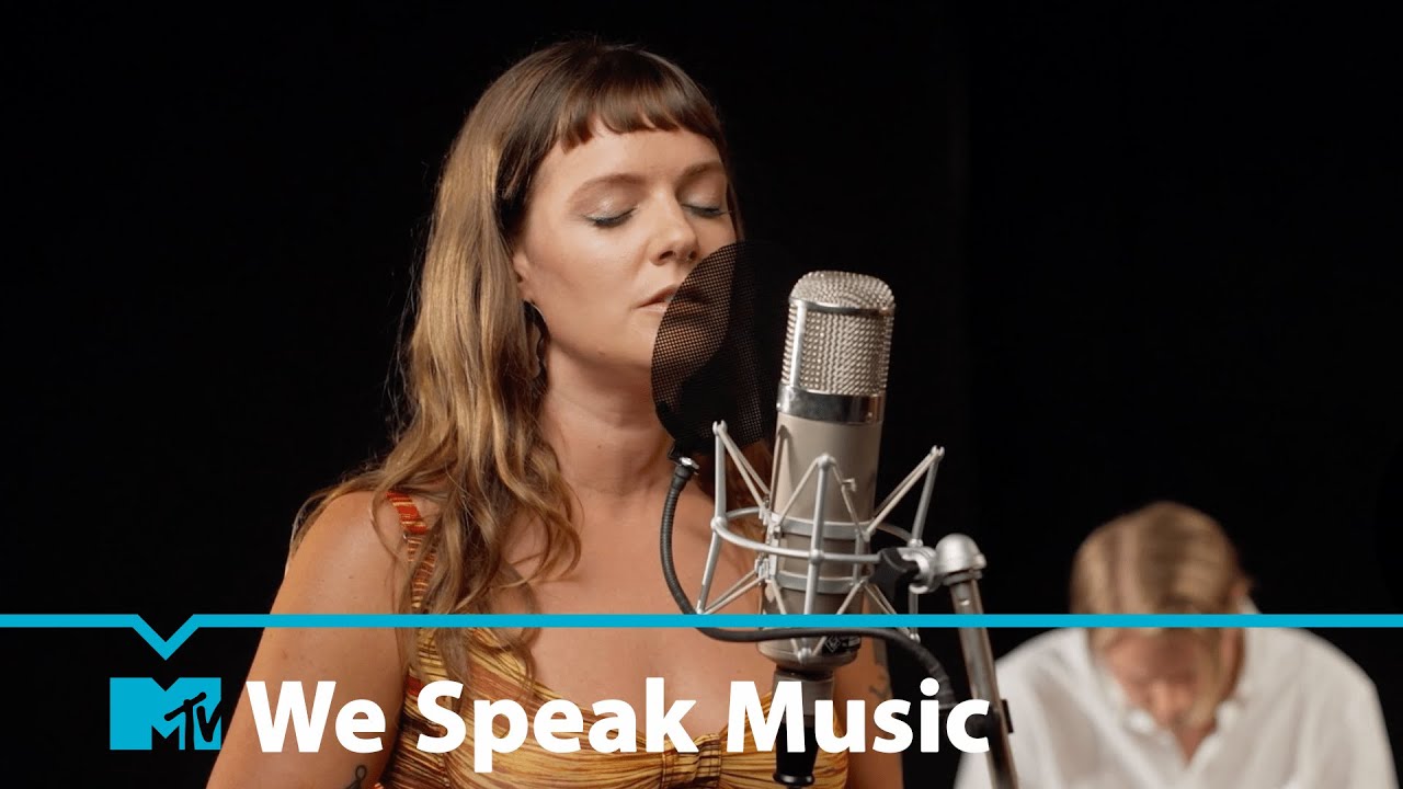 Tove Lo chante  'True Romance' | We Speak Music