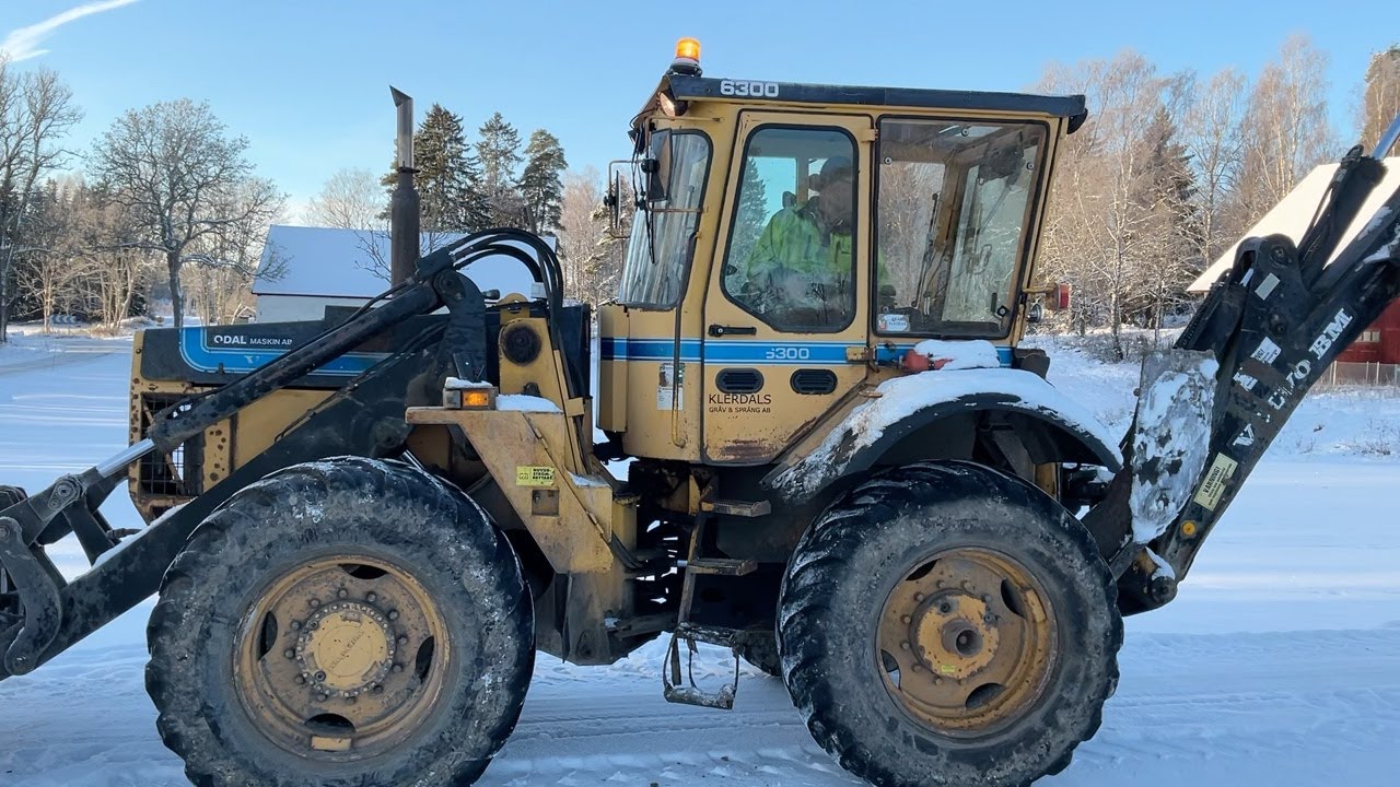 Köp Grävlastare Volvo BM 6300 med cummins och tiltrotator på Klaravik