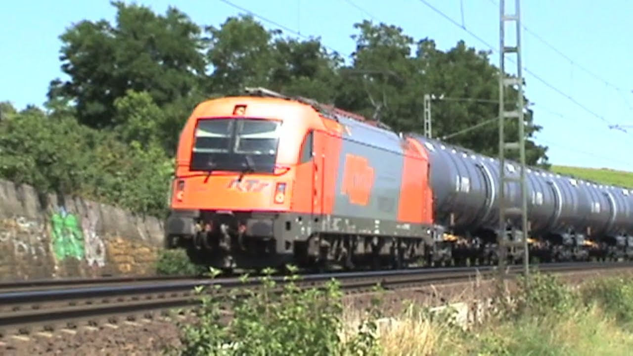 Züge bei Hattenheim am Rhein, RTS Taurus 183, SBB Cargo Re428, 145, 3x 185, 3x 428