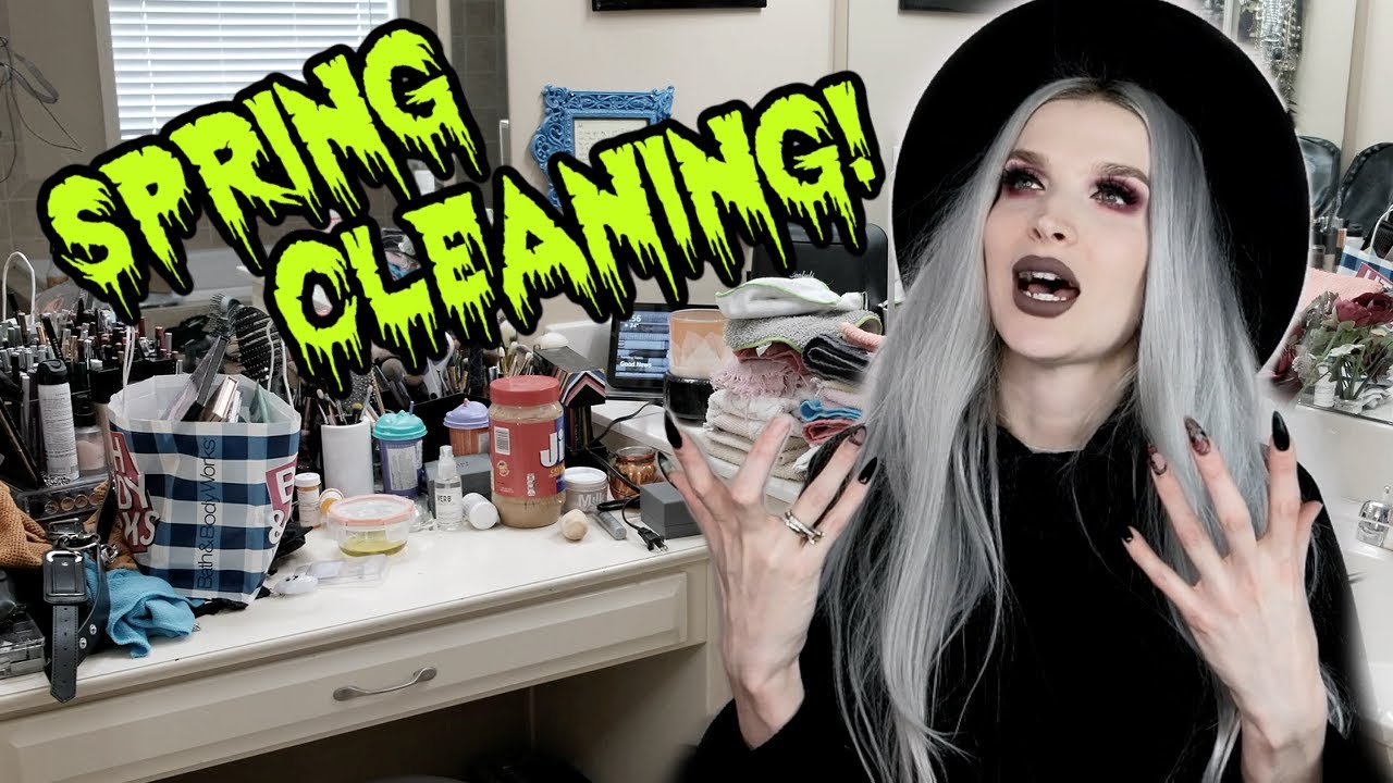 SPRING CLEAN MY BATHROOM W. ME!!!