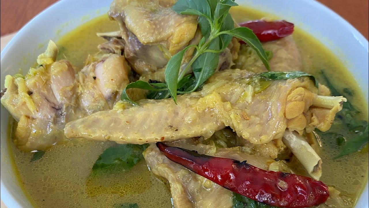 ကြက်သောက်ဆမ်း  Burmese Spicy Chicken Soup