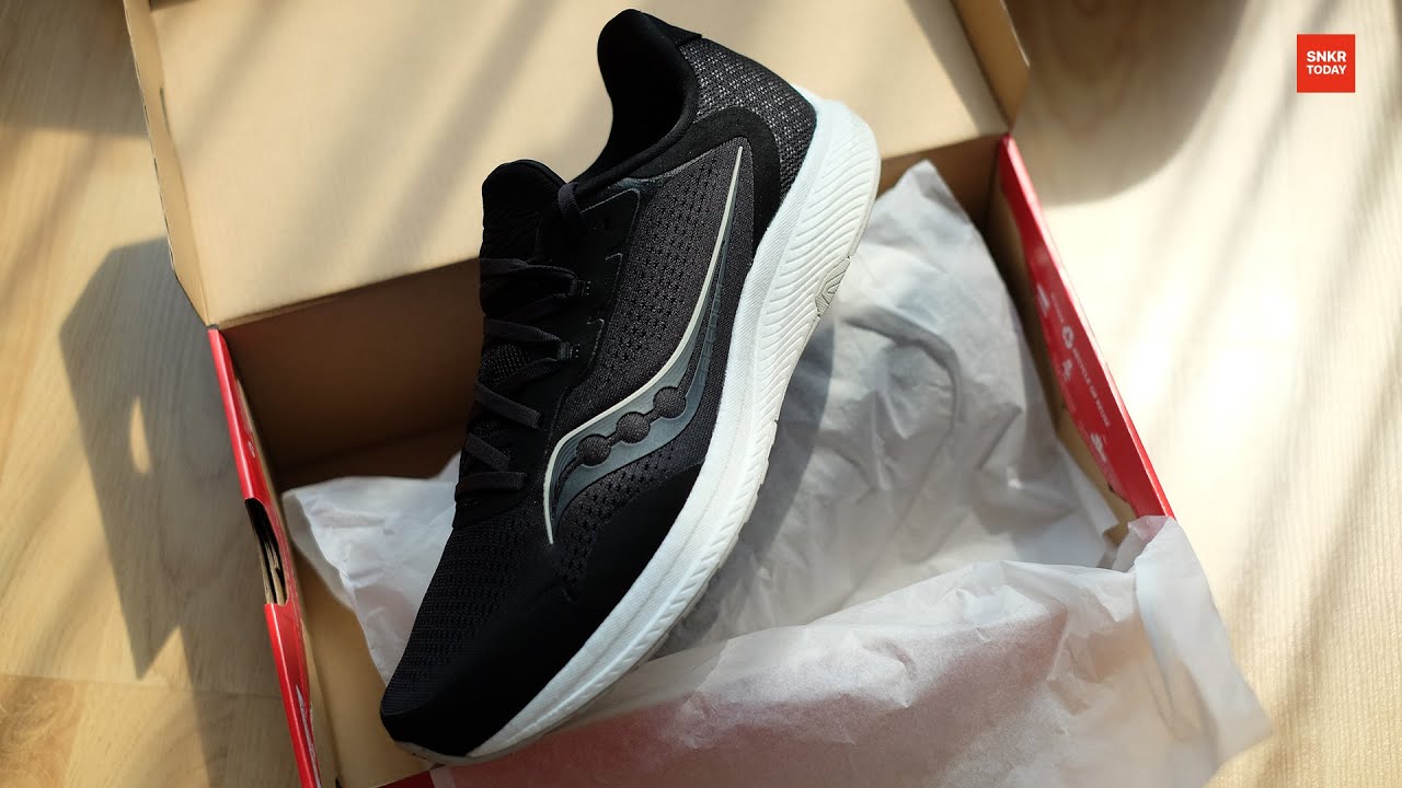 แกะกล่อง พรีวิว รองเท้าวิ่ง Saucony Freedom 4