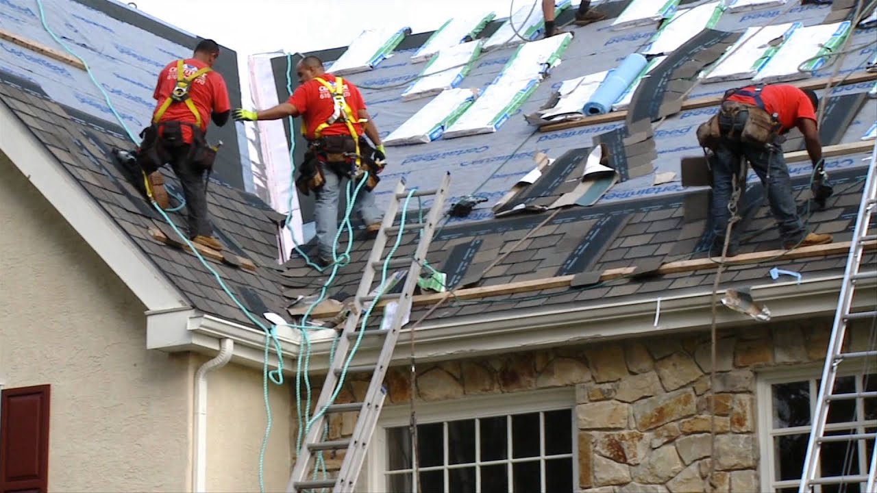 CertainTeed's Designing with Shingles: Choosing a Contractor