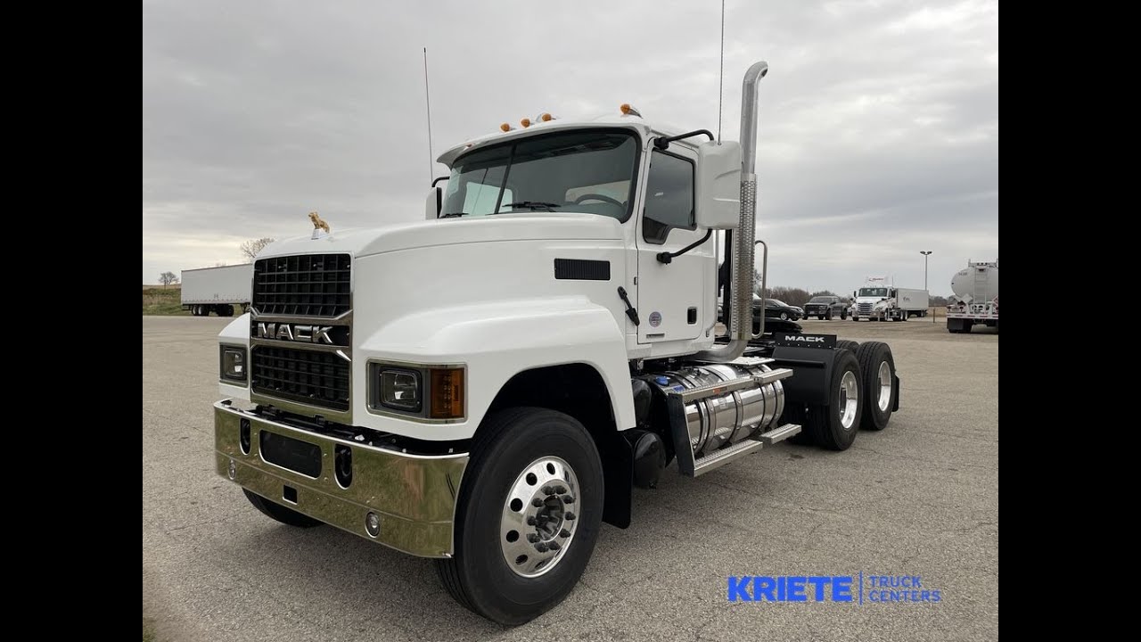 2025 MACK PI64T DC | ARCTIC WHITE | PI016992