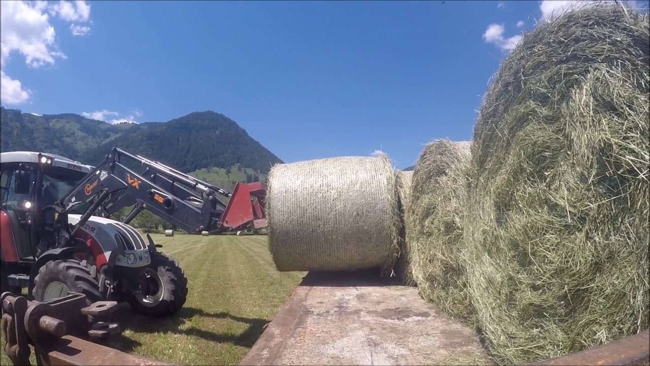 1. Schnitt 2017 Heuballen fahren