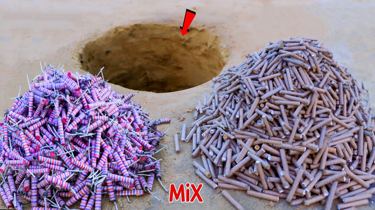 PANI BOMB VS BIJLI CRACKER TESTING 2023 || Diwali Cracker 2023 in Hole Patakhe Video