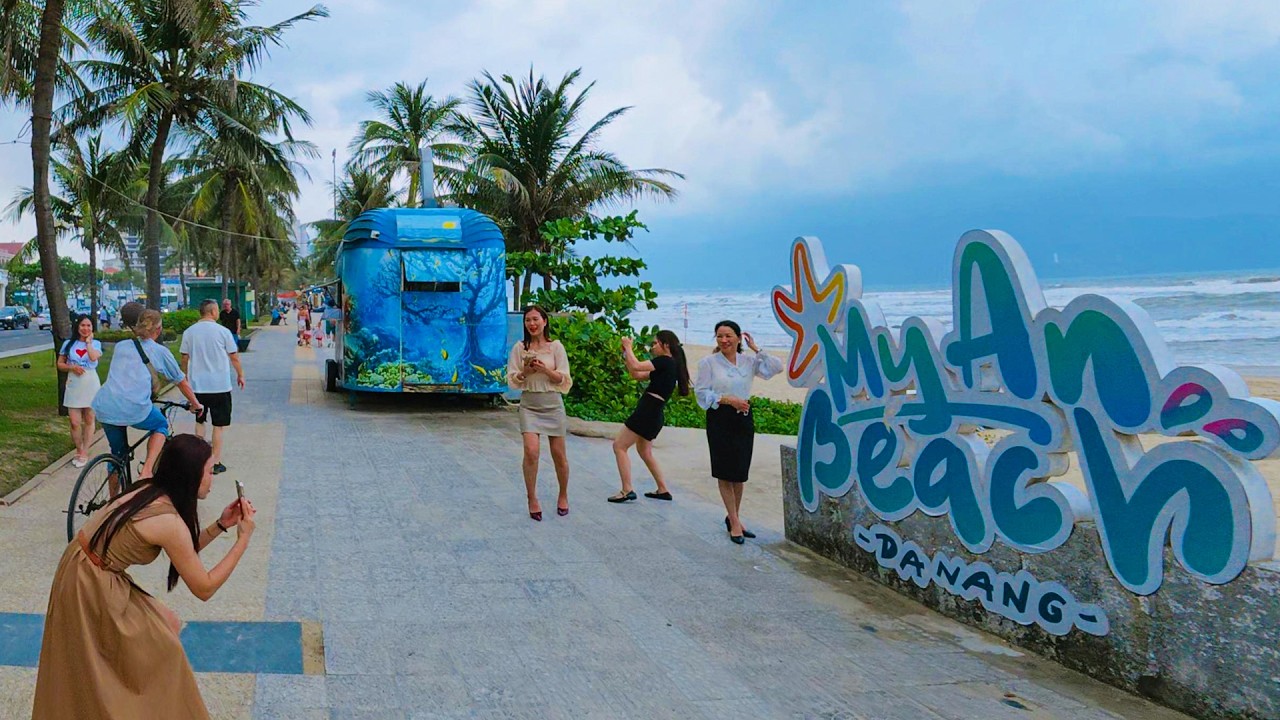 4K Vietnam DA NANG Promenade & Beach Walking Tour & Beach Weather Update 11th March 2026