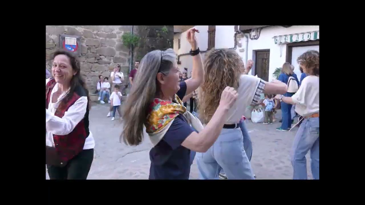 Estuvimos en GUITARVERA 2024 disfrutando del fenomenal ambiente callejero de Villanueva de la Vera