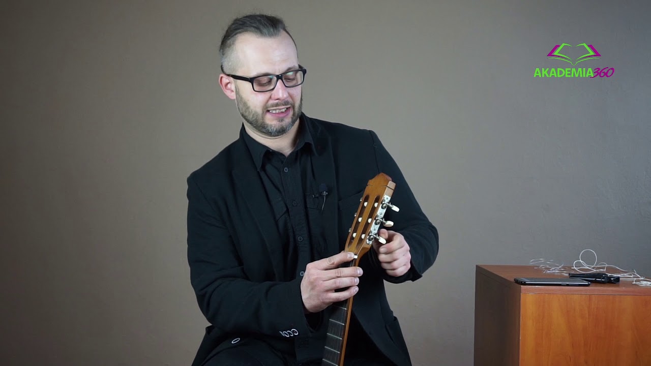 Wymiana strun w gitarze klasycznej