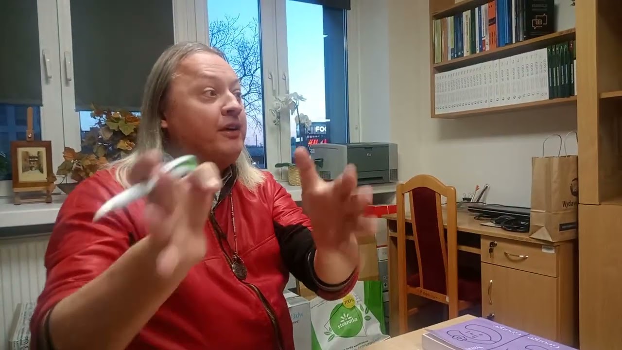 Rozmowa z językoznawcą Rafałem Zimnym, dr hab. i prof. UKW, członkiem RJP przy PPAN,  członkiem TMJP