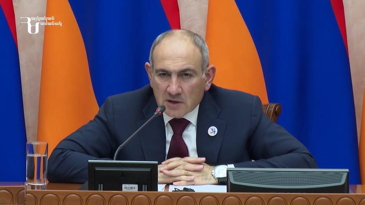 ԶՈՒ 34-րդ տարեդարձի առիթով ՊՆ-ում տեղի ունեցած հանդիսավոր նիստին հանդես եկա ելույթով. վարչապետ