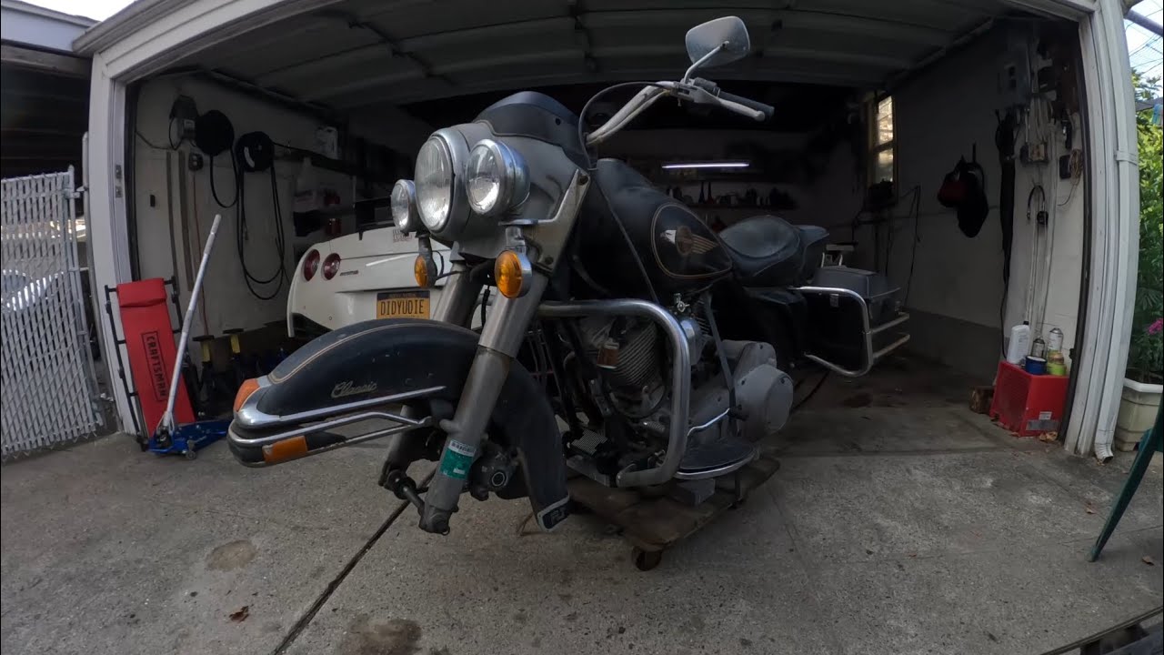 So That’s How That Works… | 1984 Harley Davidson FLT Tour Glide | Wheel Removal and Inspection