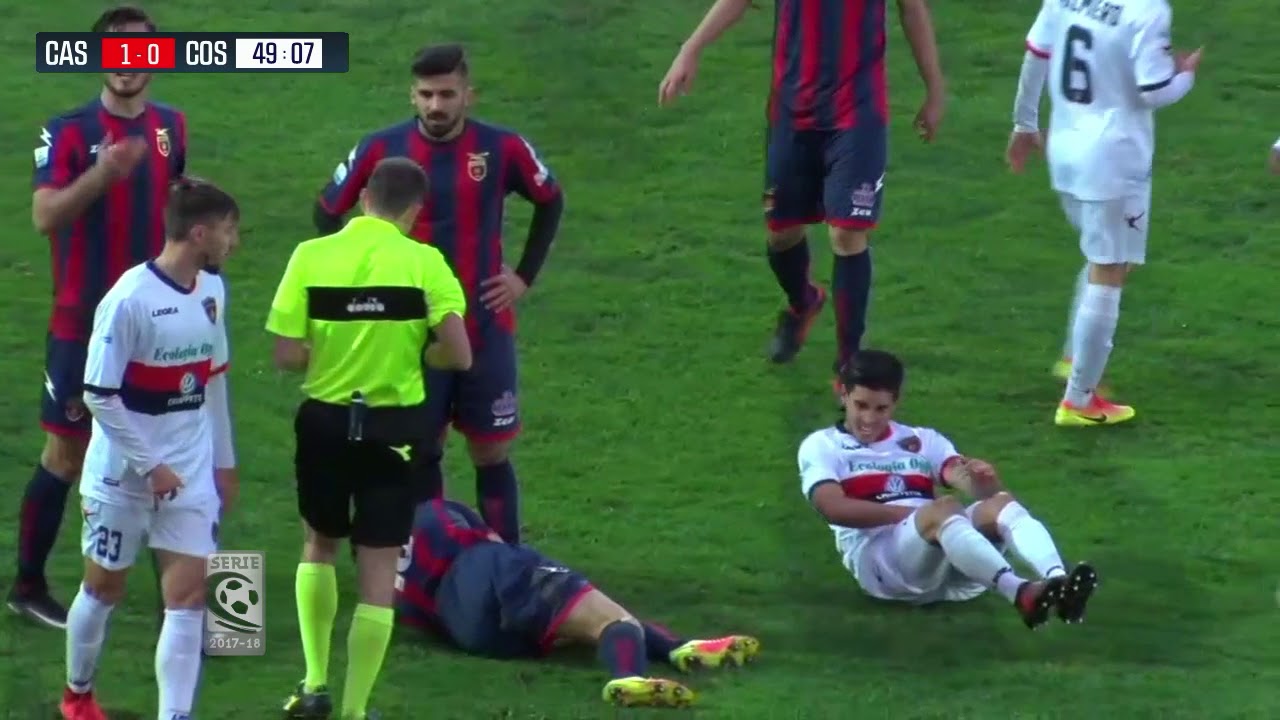 Casertana-Cosenza 1-0, segna Alfageme e poi i falchi lottano in dieci