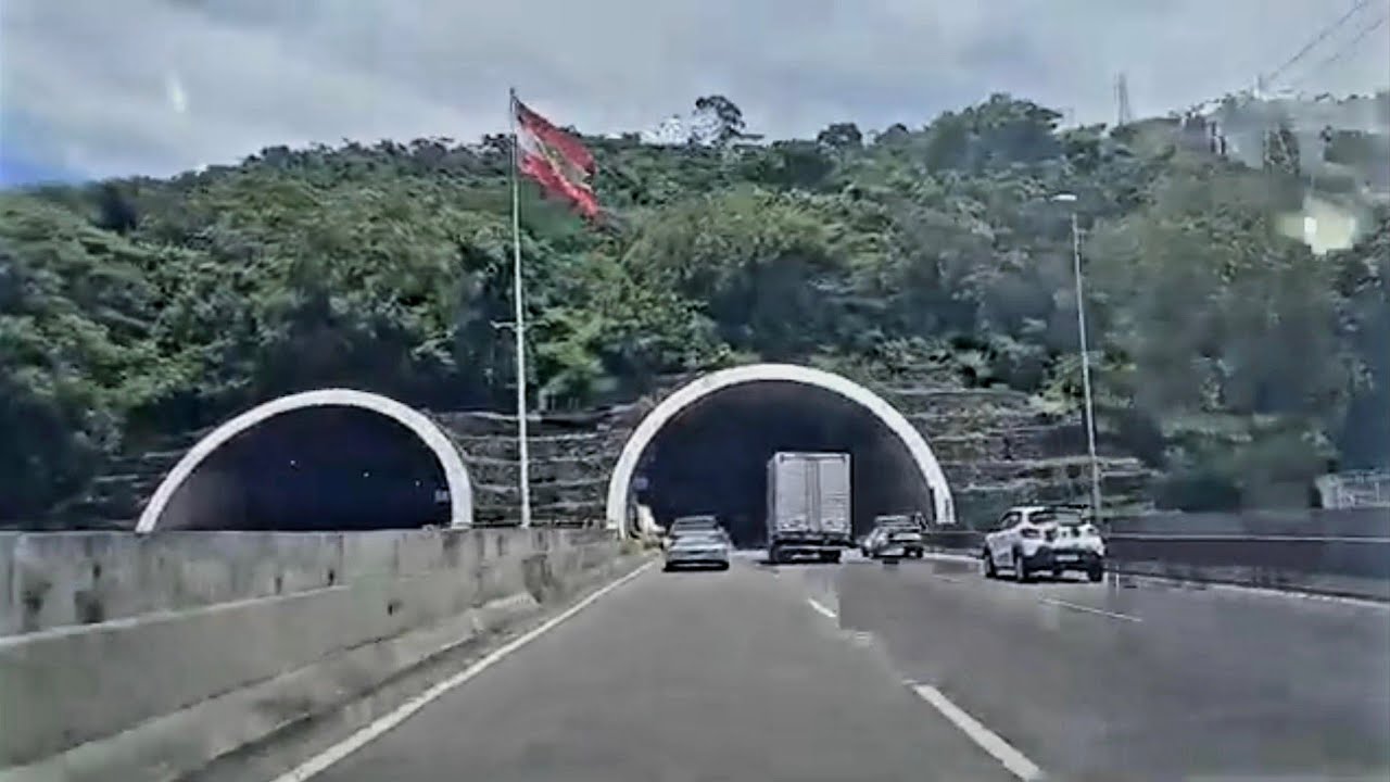 Driving in Floripa, SC #praia #brazil #beach #travel #florianópolis #worldcities #cidadesdobrasil
