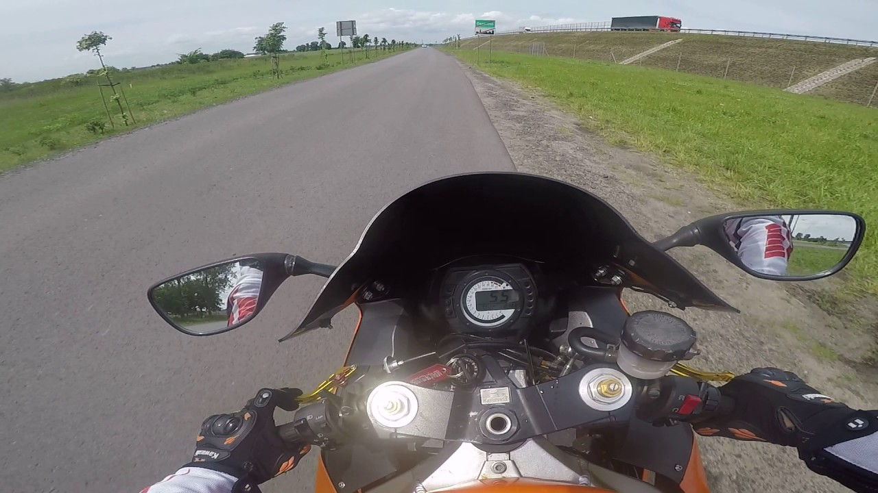 Kawasaki ZX6R 2003-2004 acceleration 2 gear 160km/h wheelie