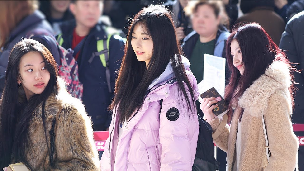 181229 트와이스(TWICE) 출국 Departure [김포공항] 4K 직캠 by 비몽
