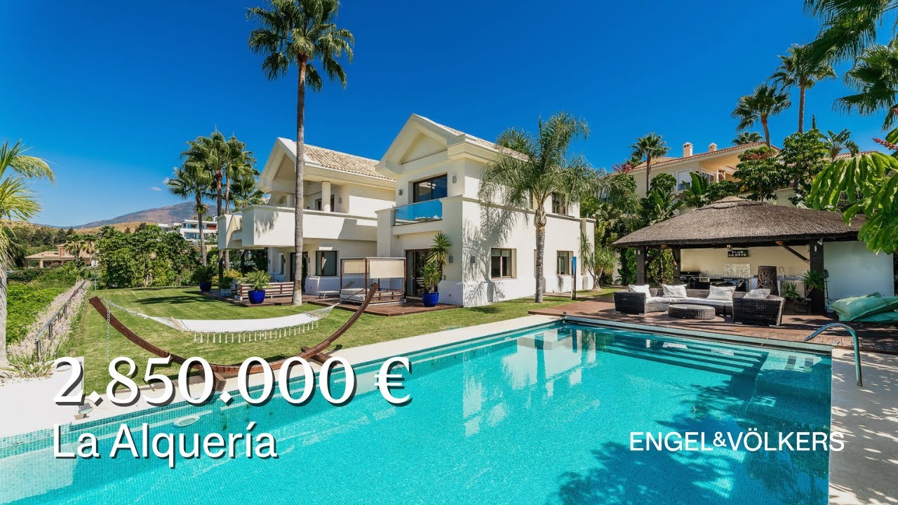 Villa “Le Rève” a stunning frontline golf villa | W-02RRKK | Engel & Völkers Marbella