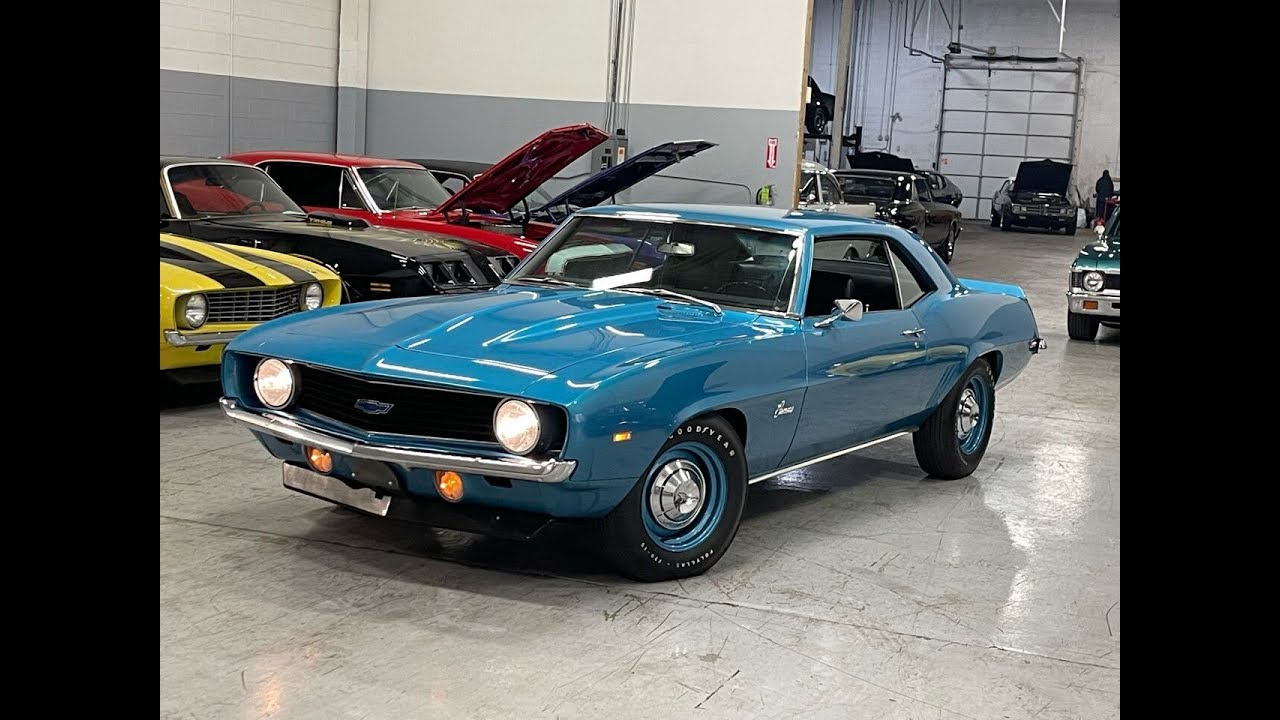 Реплика Chevrolet Camaro COPO 1969 года — 75 000 долларов США.