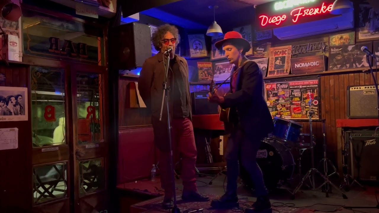 Cufa Roll y Juan del Río en el Rodney