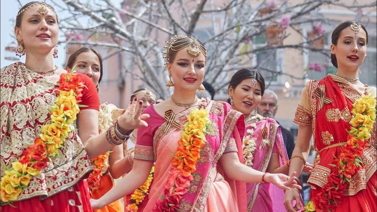 Harinaam in Russia ! Hare Krishna ! Iskcon