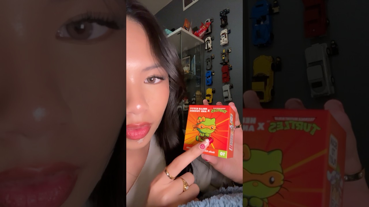ASMR mcdonalds hello kitty x teenage mutant ninja turtle box tapping 