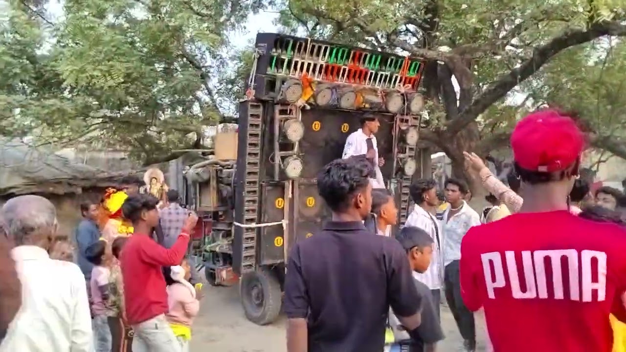 রুদ্রনগর গ্রামের কম্পিটিশন হচ্ছে 