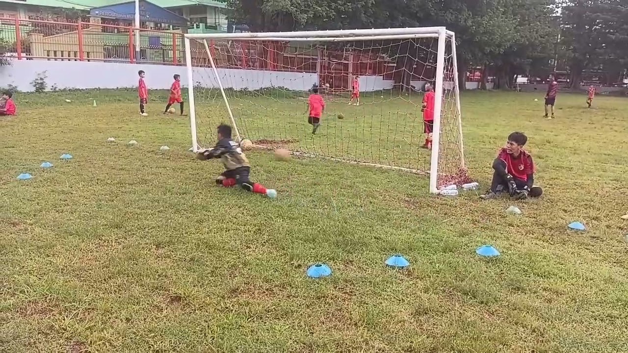 Melaju terus untuk antera maju...