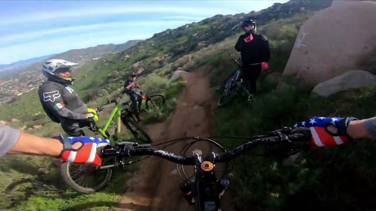 Flowy Norco