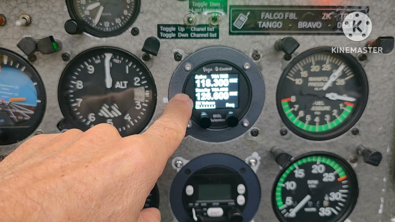 MGL V16 Transceiver and Vega Control Head. How to Scan Both Channels Simultaneously.