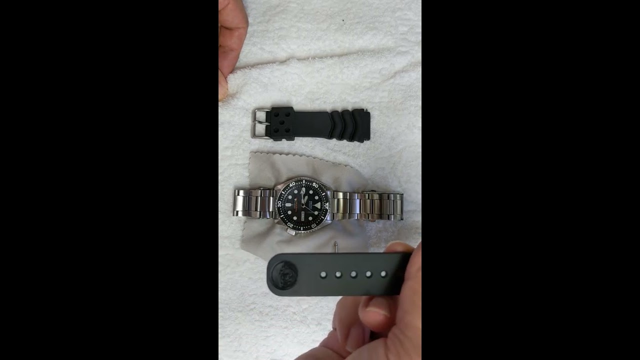 SEIKO SKX007 にSBSA系SEIKO５SPORTSの純正ステンレスベルトを取り付けました。