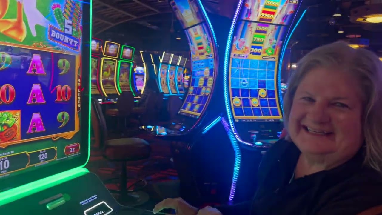 WINNING MASSIVELY With Mom On What The Duck Slot Machine!