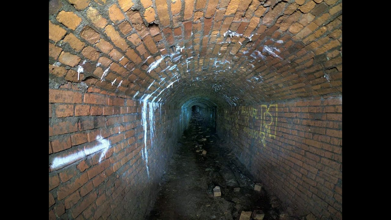 Schron przeciwlotniczy w Głuszycy