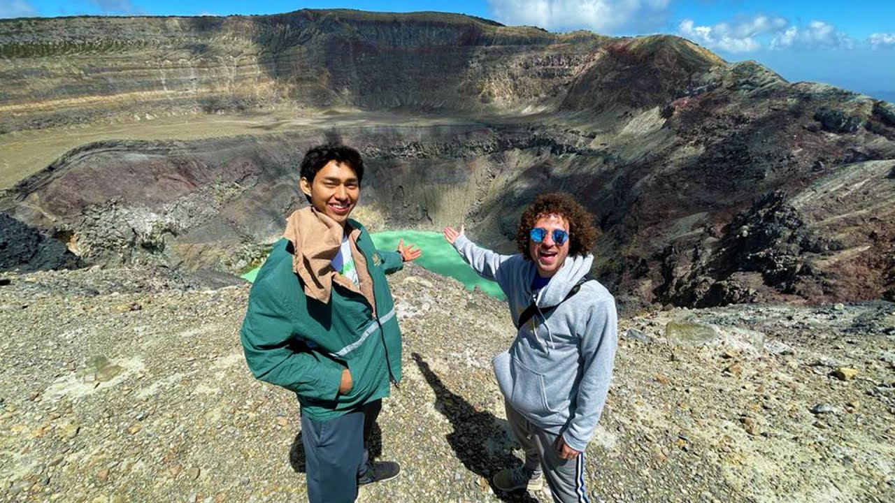 Subimos un VOLC&Aacute;N ACTIVO Ft. Fernanfloo | El Salvador #2 🌋🇸🇻