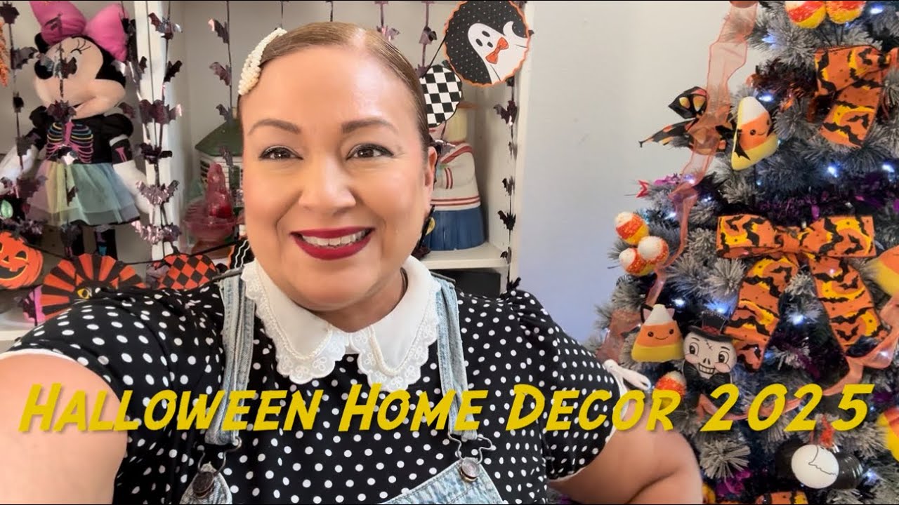 Halloween Home Tour 2025// Living Room & Porch 🧡👻🖤🎃