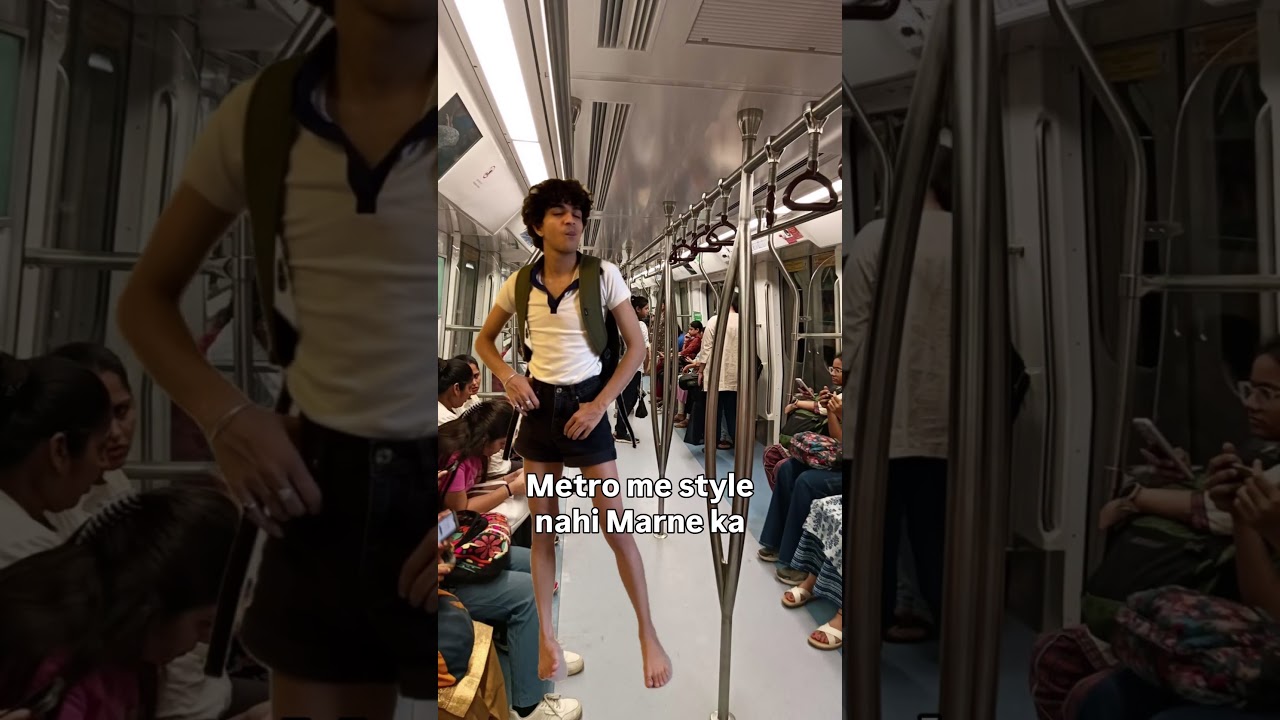 Delhi metro #desicomedy #desimemes #funnyshorts #viral #laugh #lol #indiancomedy #fun #family #cool