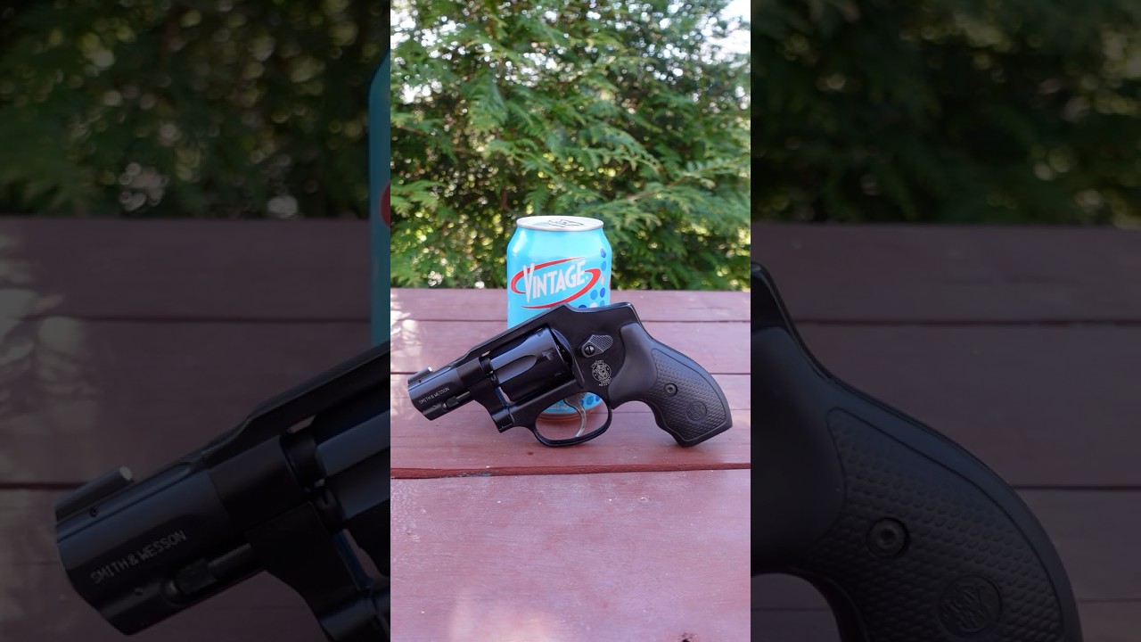 Револьвер Smith & Wesson 351C .22 Magnum AirLite