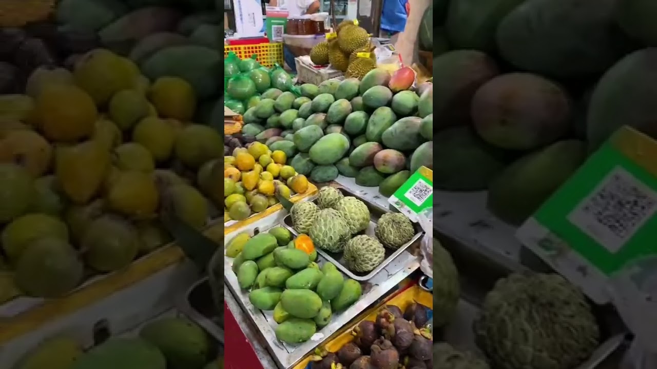 Ho visto della frutta che manco sapevo dell'esistenza.. Poi ve le presento uno ad uno😁