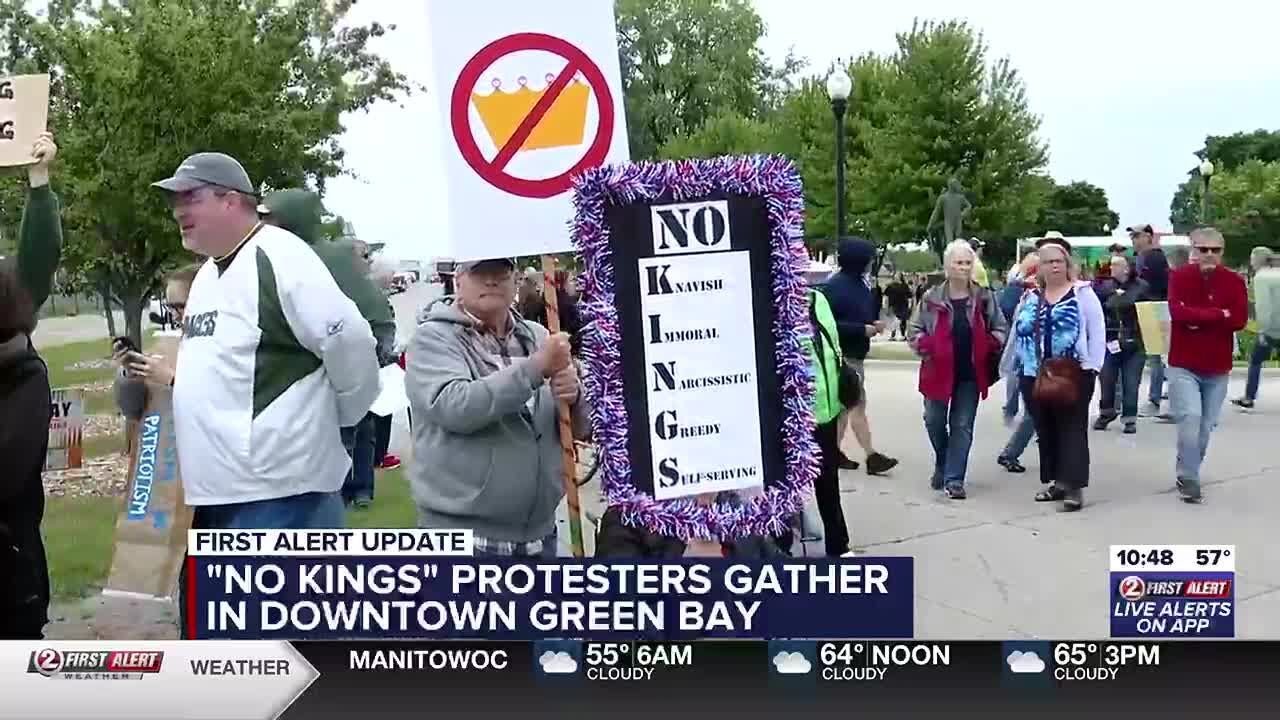 People in Green Bay gather for &lsquo;No Kings&rsquo; protest on National Day of Defiance