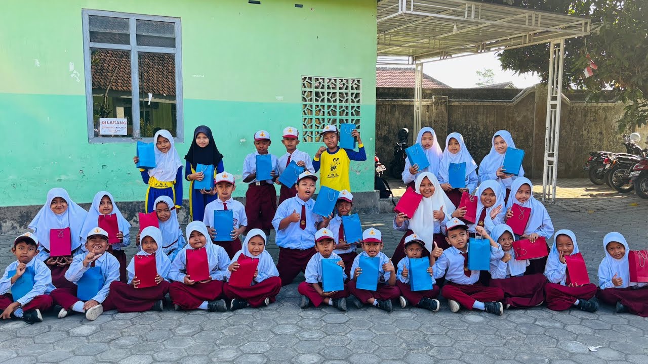 MEREKA SENANG