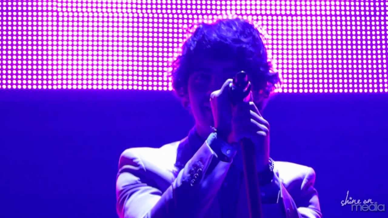 Jonas Brothers - 