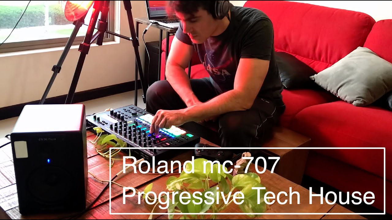 Progressive Tech House on the Roland's mc-707