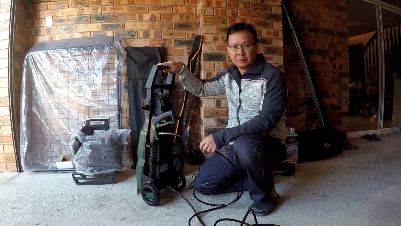 How to wind the hose into the reel of a Gerni pressure washer